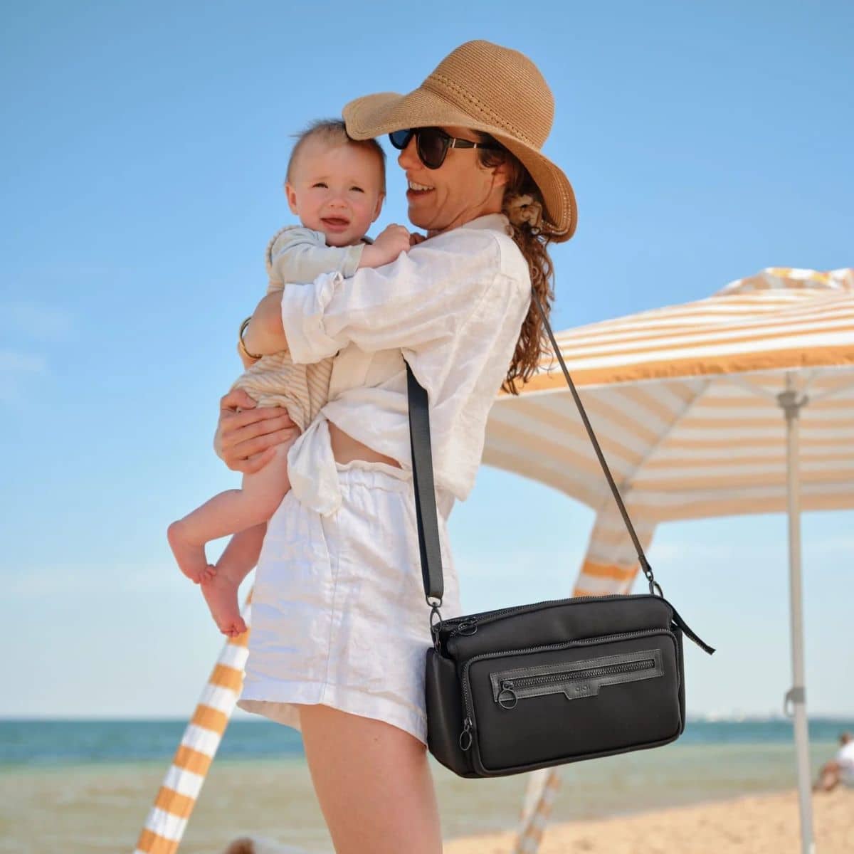 OiOi Multitasker Pram Caddy - Black Neoprene - Image 7