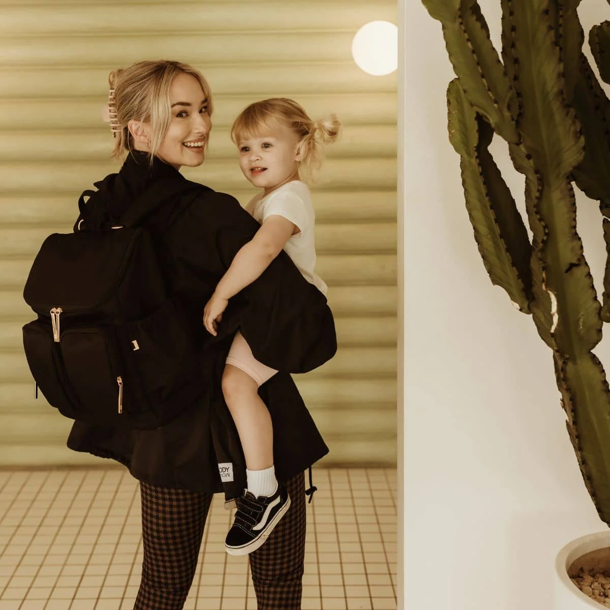 OiOi Signature Nappy Backpack - Black Nylon - Image 4