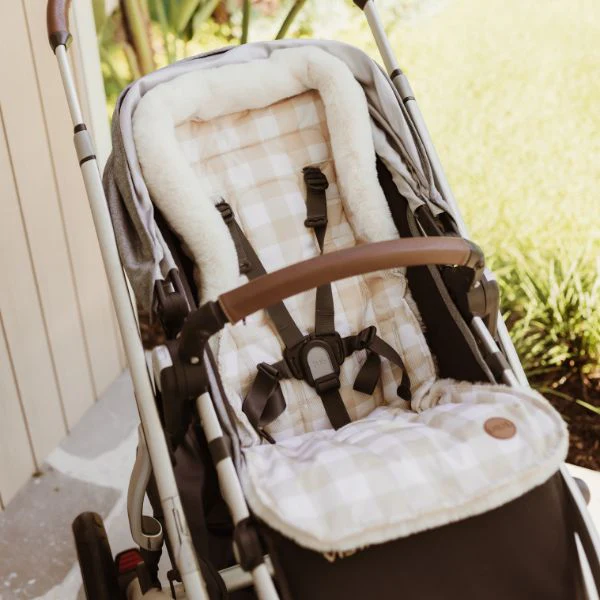 OiOi Reversible Cozy Fleece Pram Liner - Gingham Beige - Image 3