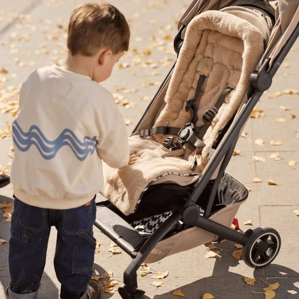 OiOi Reversible Cozy Fleece Pram Liner - Houndstooth - Image 4