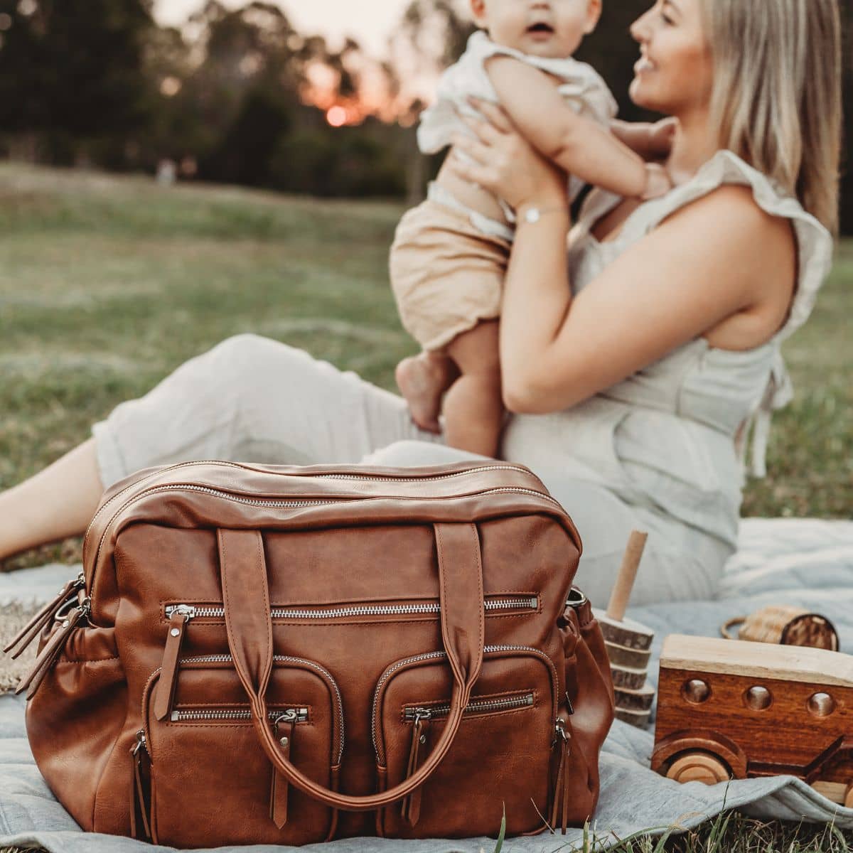 OiOi Carry All Nappy Bag - Tan Vegan Leather - Image 9
