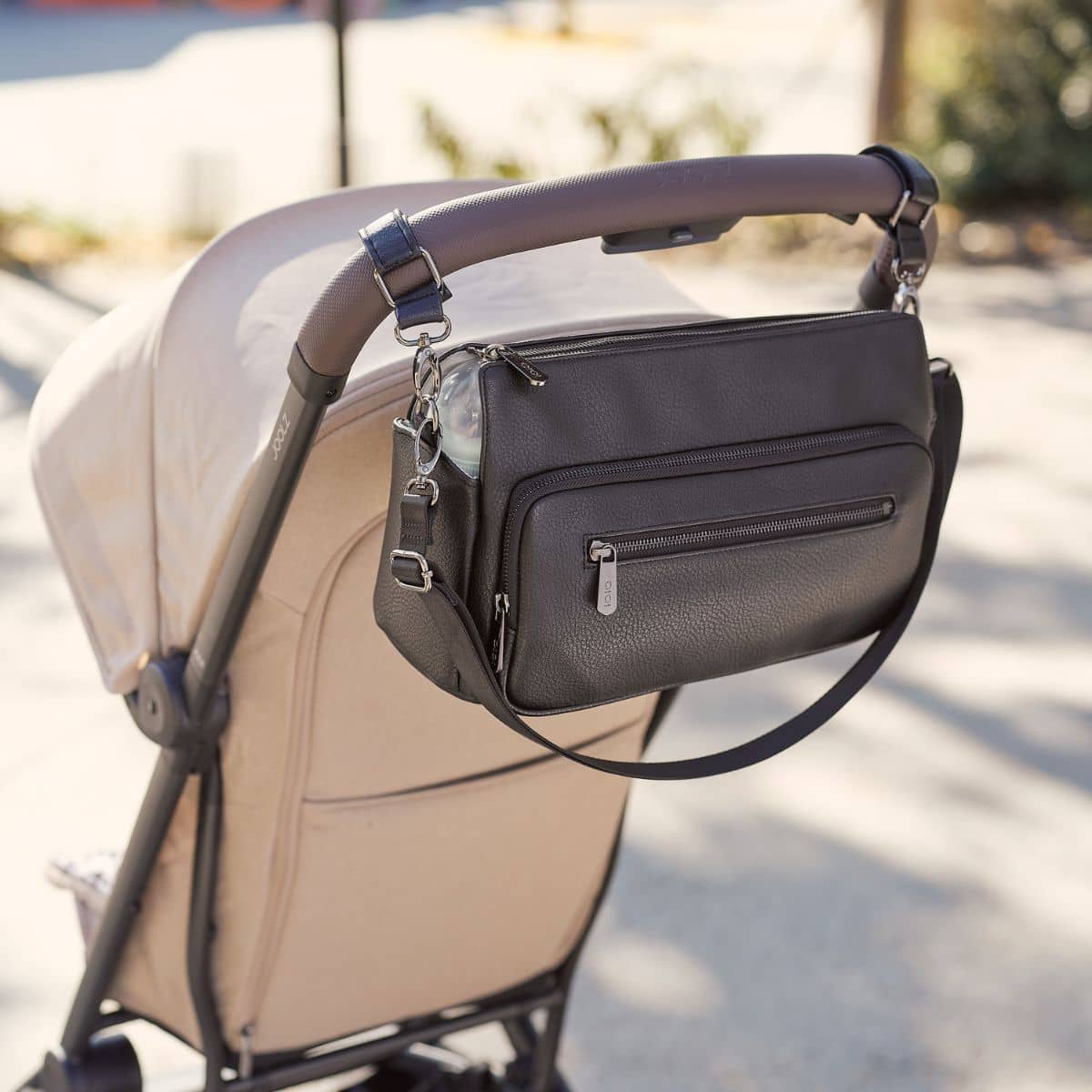 OiOi Multitasker Pram Caddy 2.0 - Black Vegan Leather - Image 2