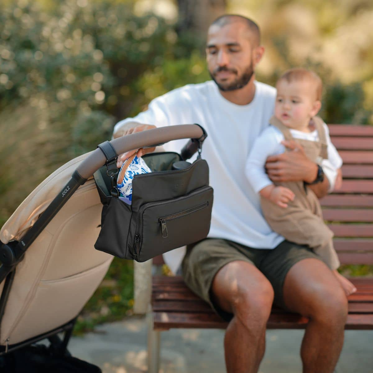 OiOi Multitasker Pram Caddy - Black Weatherproof - Image 7