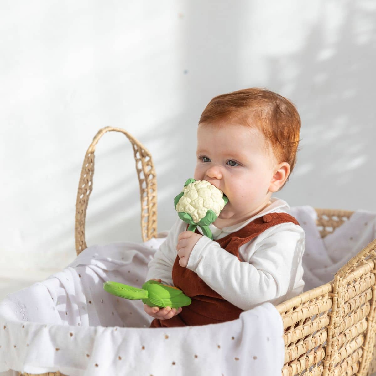 Oli & Carol 2 in 1 Rattle Toy and Teether - Cauliflower - Image 3