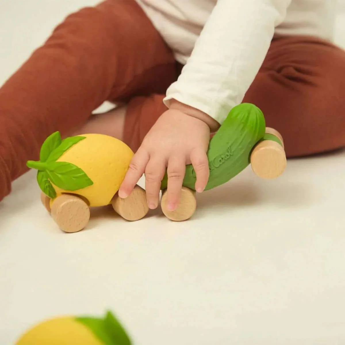 Oli & Carol Baby Car - Lou the Lemon - Image 2