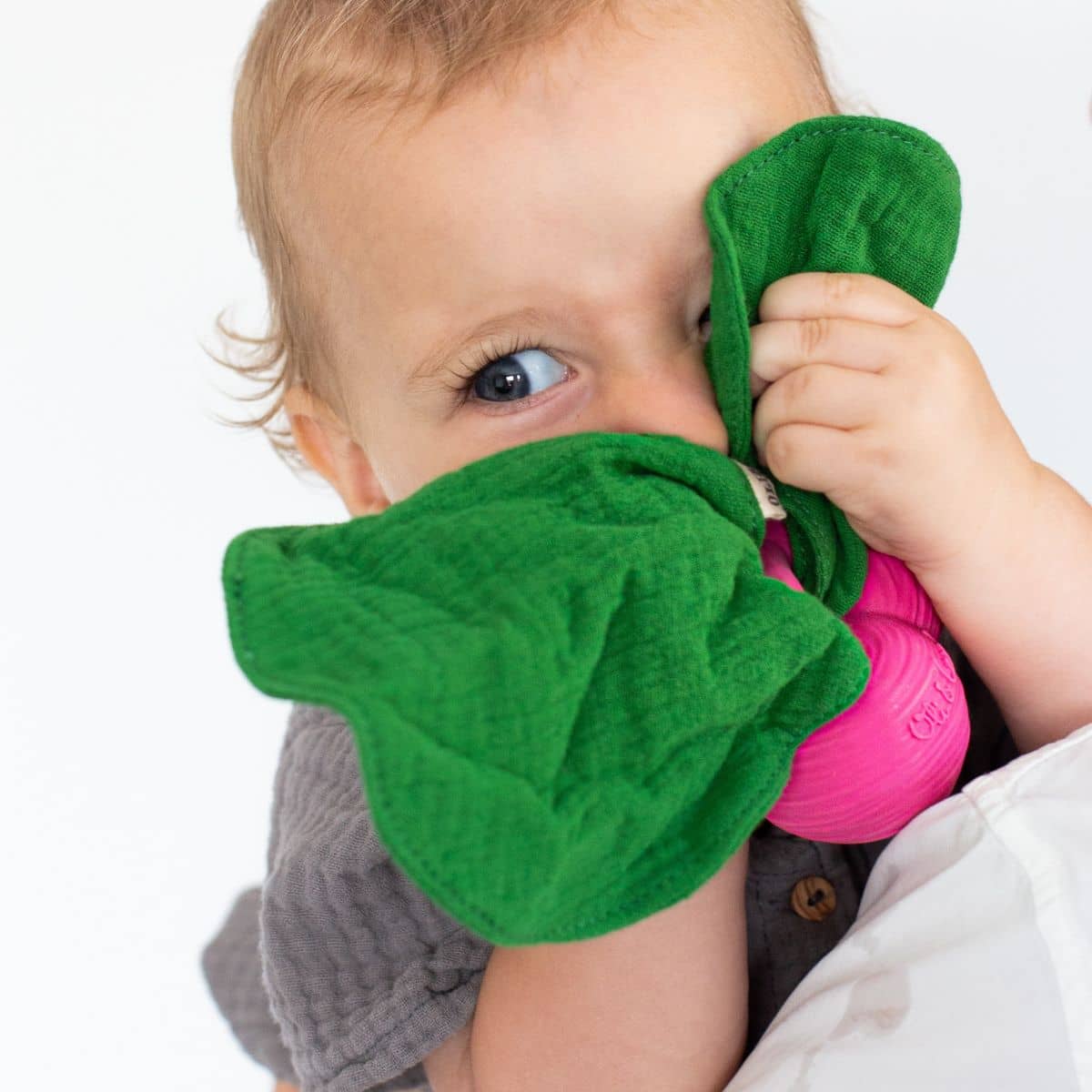 Oli & Carol Mini Doudou Teether - Ramona the Radish - Image 10