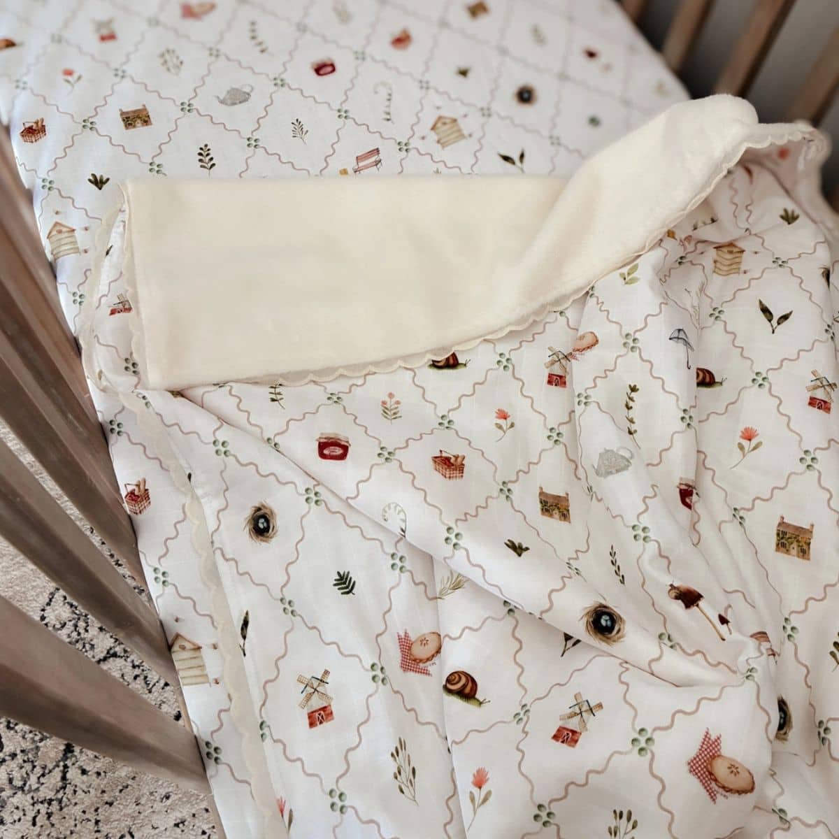 Pop Ya Tot Fur Lined Cot Blanket - Cottage Picnic - Image 3
