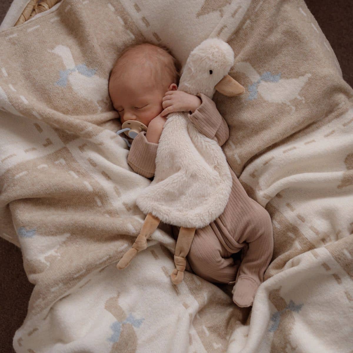 Pop Ya Tot Knitted Blanket - Goosey Gander - Image 2