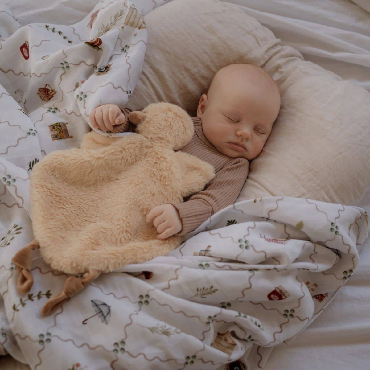 Pop Ya Tot Organic Cotton Swaddle Wrap - Cottage Picnic - Image 2