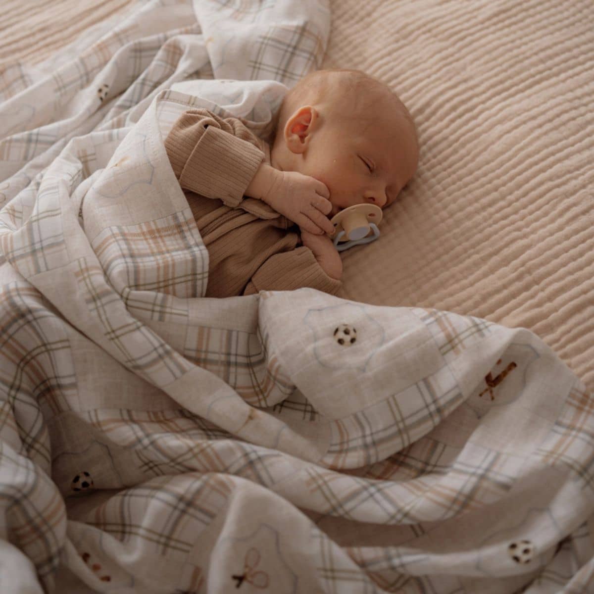 Pop Ya Tot Organic Cotton Swaddle Wrap - Old Sport - Image 3