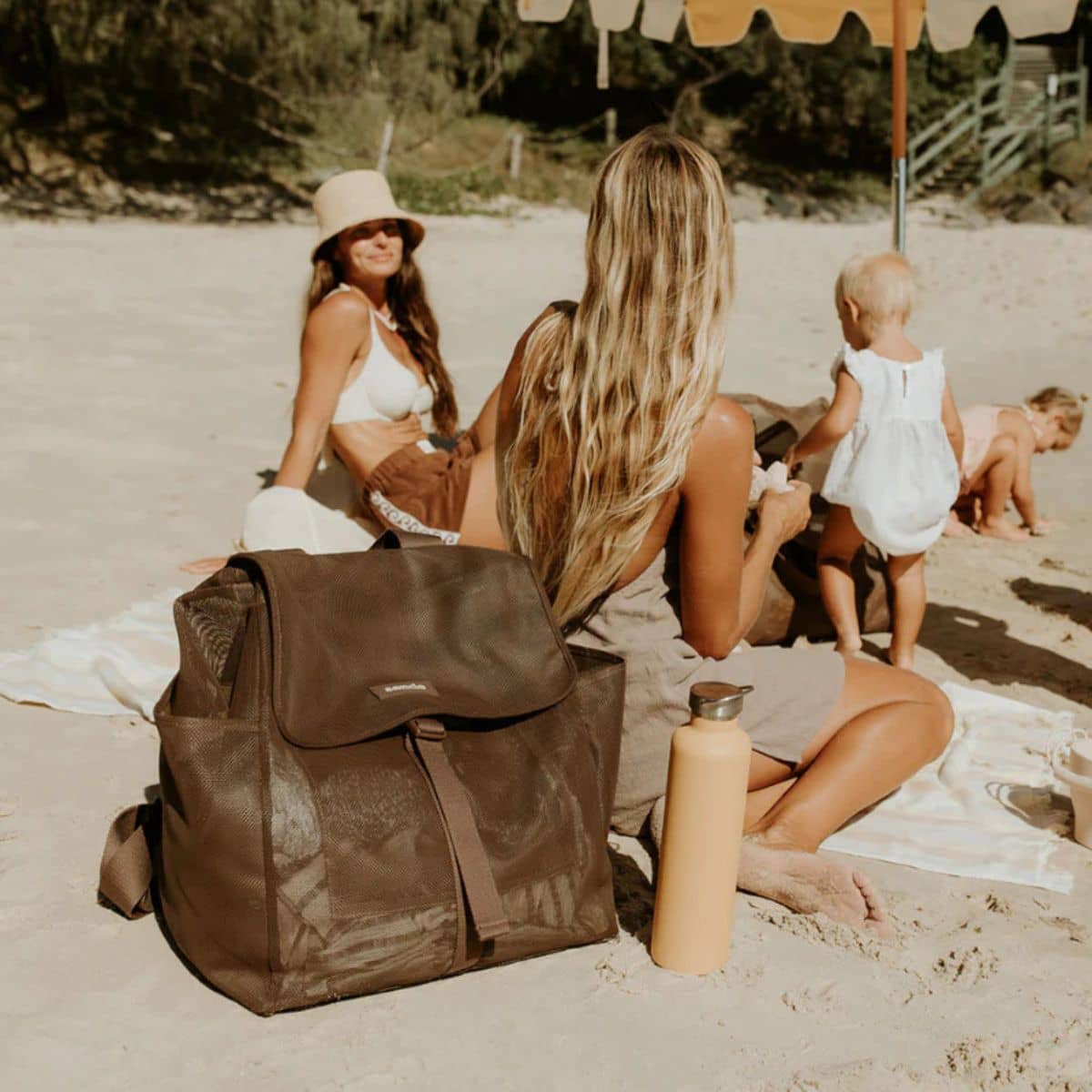 Sande Kids Beach Hauler - Mesh Backpack - Espresso - Image 2