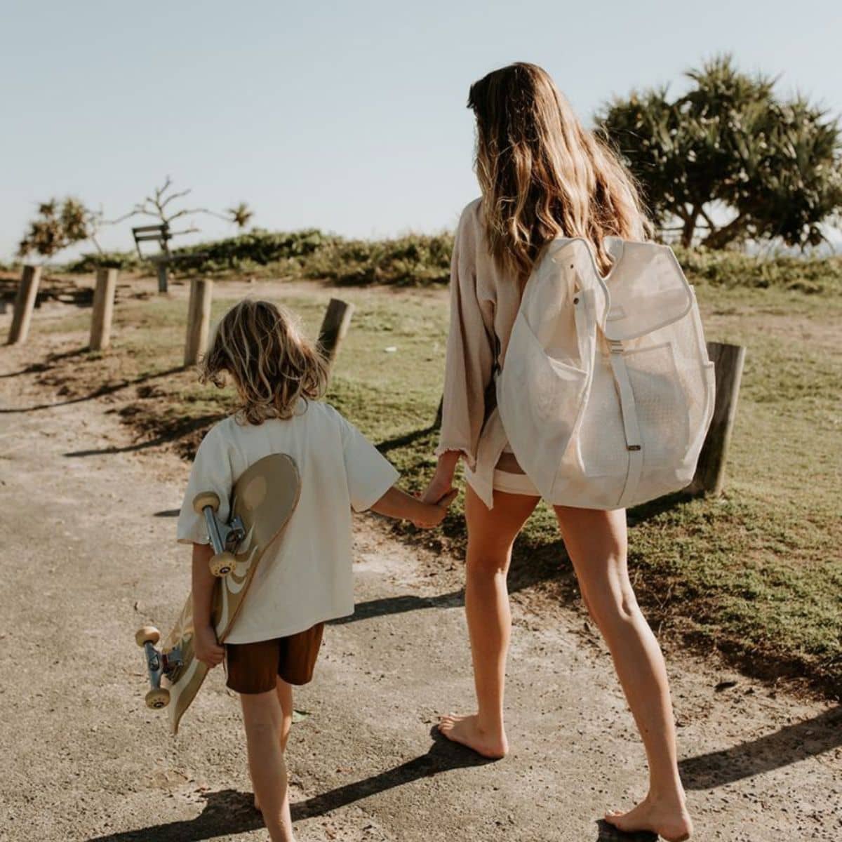 Sande Kids Beach Hauler - Mesh Backpack - Sand - Image 10