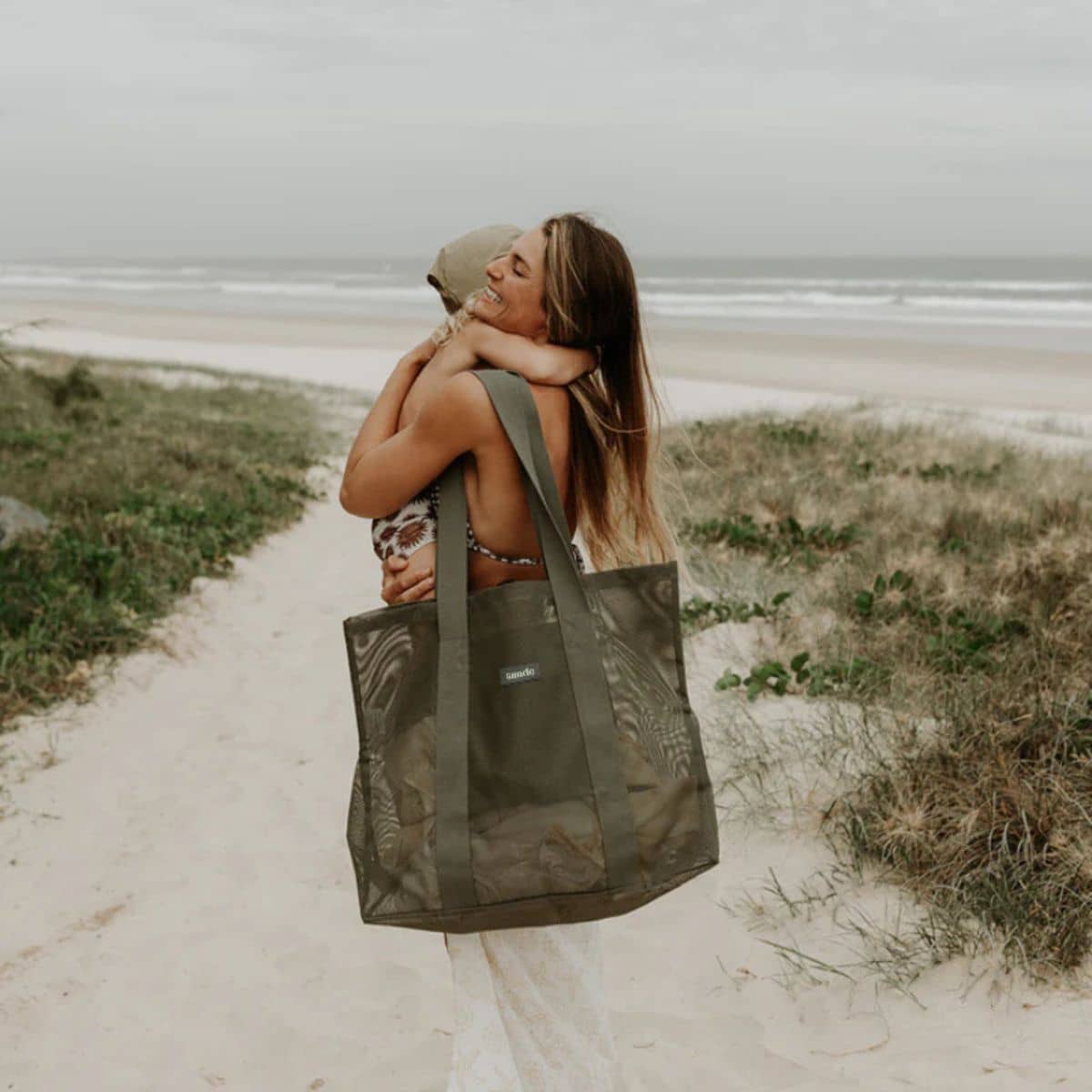 Sande Kids Beach Hauler - Mini Mesh Beach Bag – Pandanus - Image 2