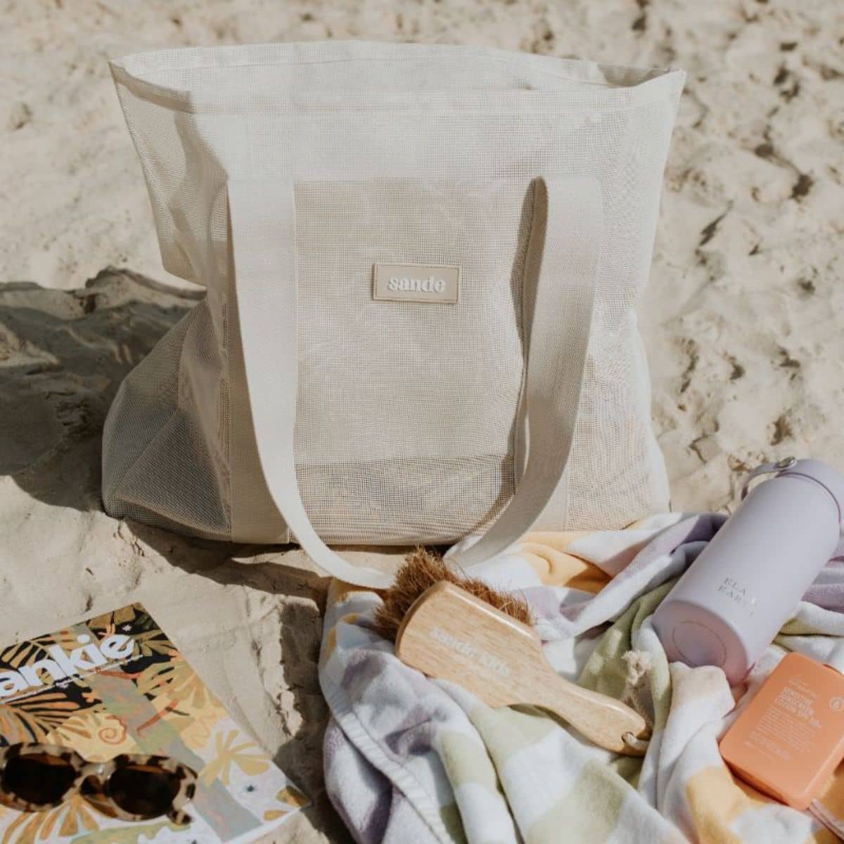 Sande Kids Beach Hauler - Mini Mesh Beach Bag – Sand - Image 6
