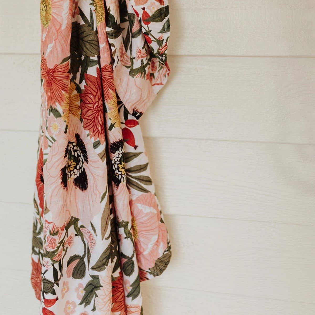 Snug as a Bub + Co Organic Cotton Muslin Swaddle - Les Fleurs - Image 3