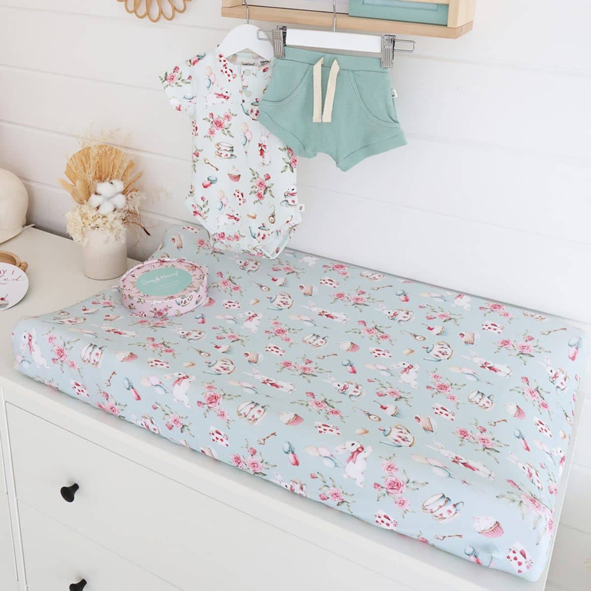 Snuggle Hunny Fitted Bassinet Sheet and Change Pad Cover - White Rabbit - Image 4