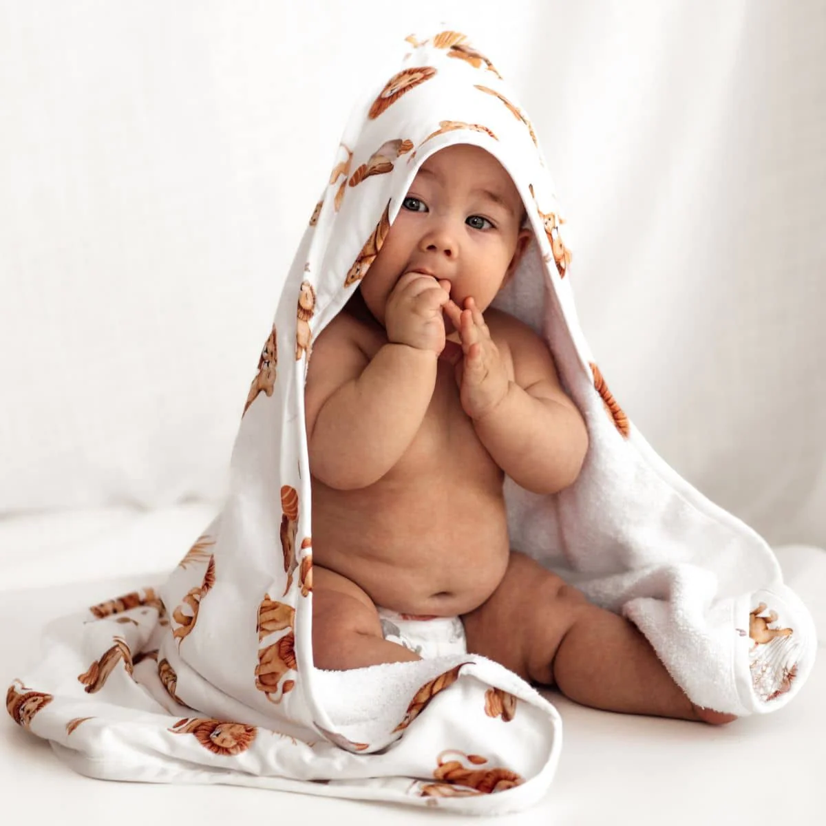 Snuggle Hunny Hooded Baby Towel - Lion - Image 3