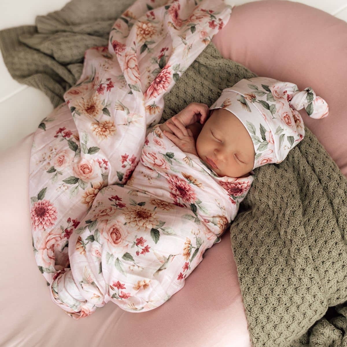 Snuggle Hunny Muslin Wrap - Birds & Blooms - Image 4