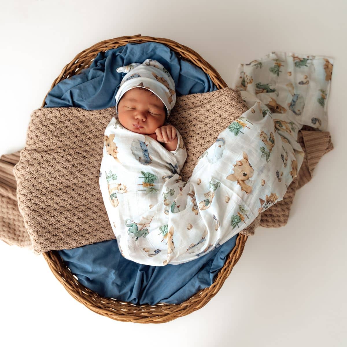 Snuggle Hunny Muslin Wrap - Dragon - Image 7
