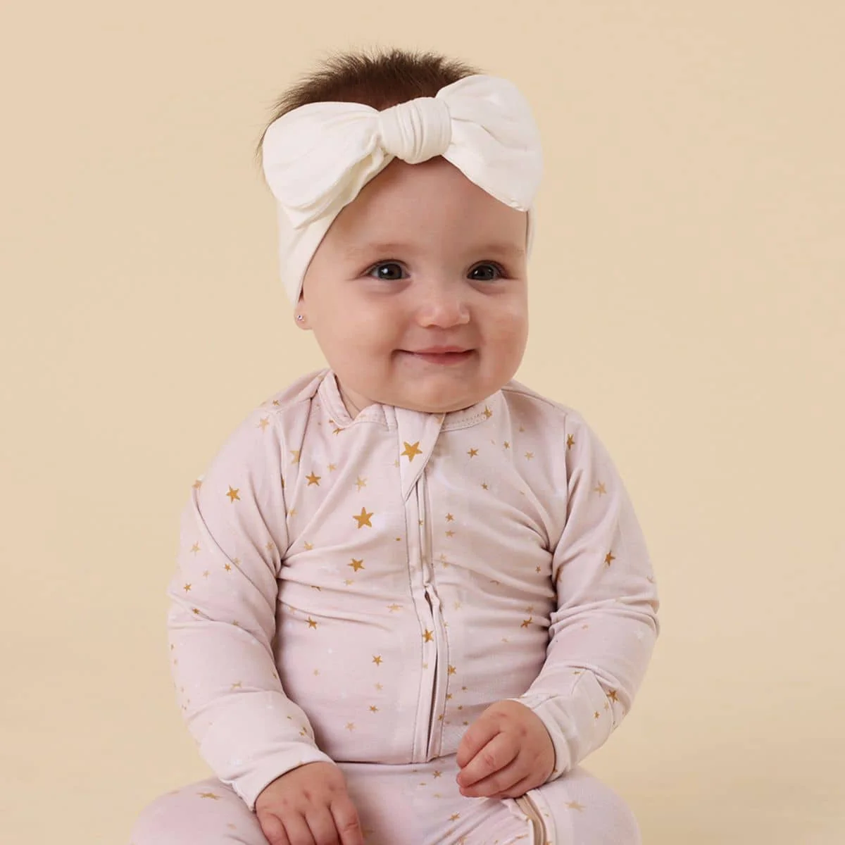 Snuggle Hunny Oversized Bow - Milk - Image 3