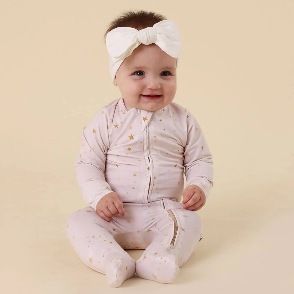 Snuggle Hunny Oversized Bow - Milk - Image 5