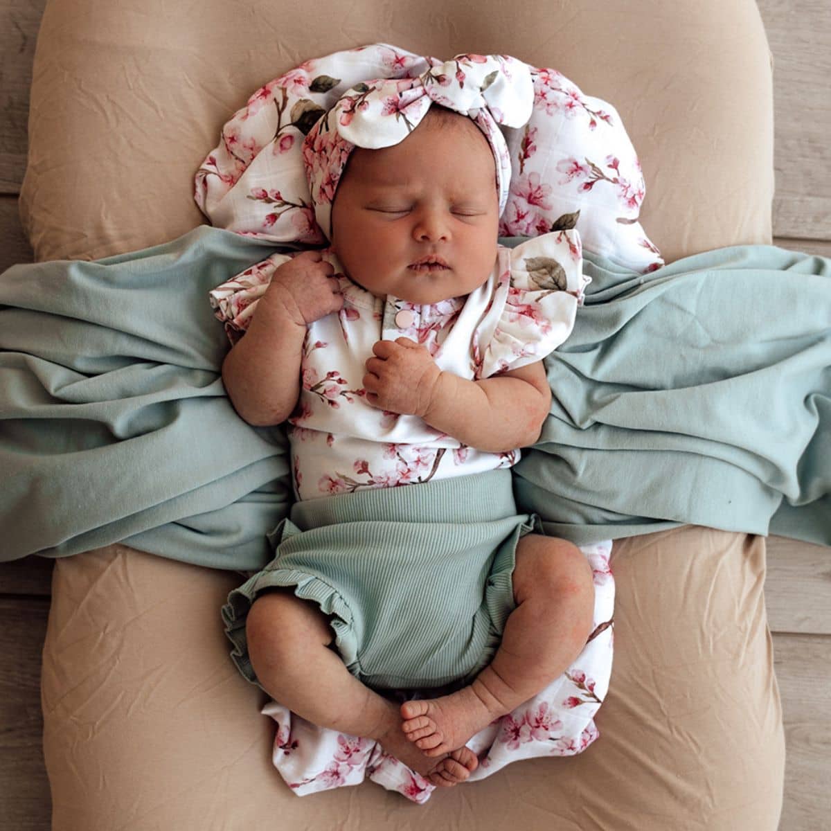 Snuggle Hunny Short Sleeve Bodysuit - Cherry Blossom - 12 to 18 Months - Image 4
