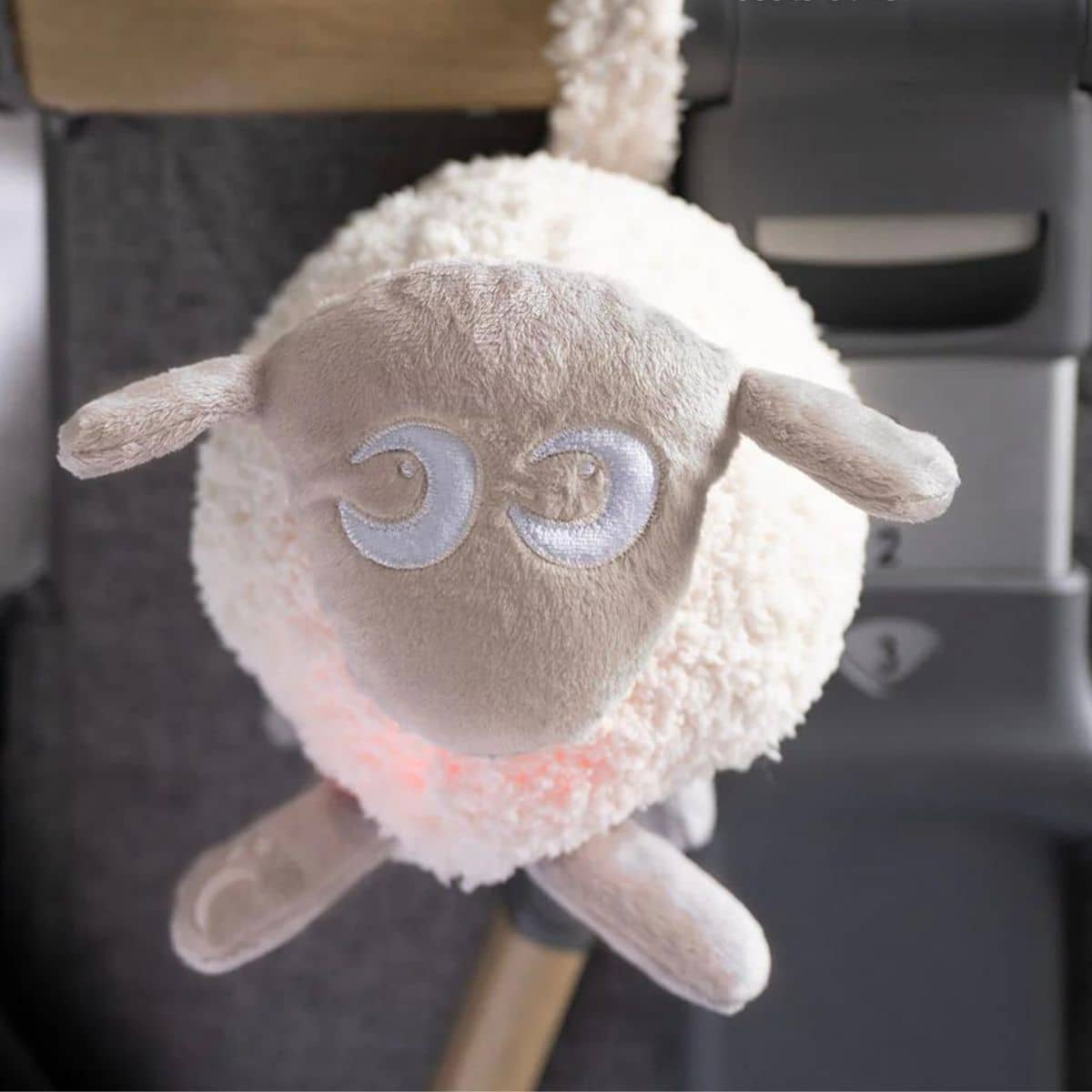 Sweet Dreamers Ewan the Sheep - Deluxe Baby Sleep Aid - Beige - Image 3