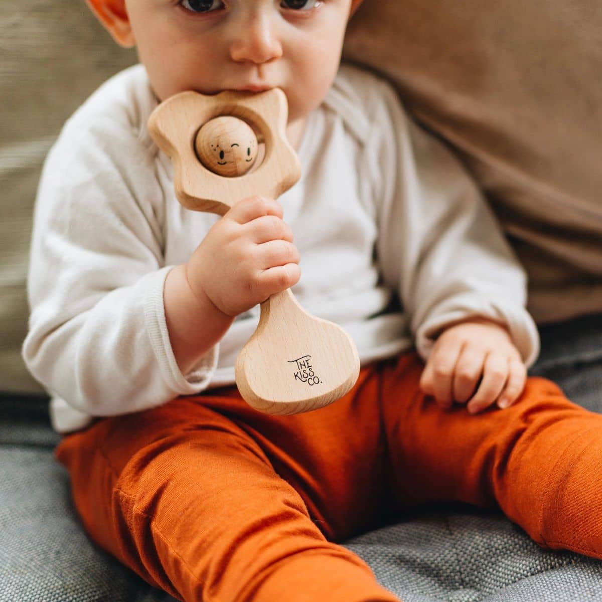 The Kiss Co. Natural Teething Rattle - Pēpi Kiss - Image 8