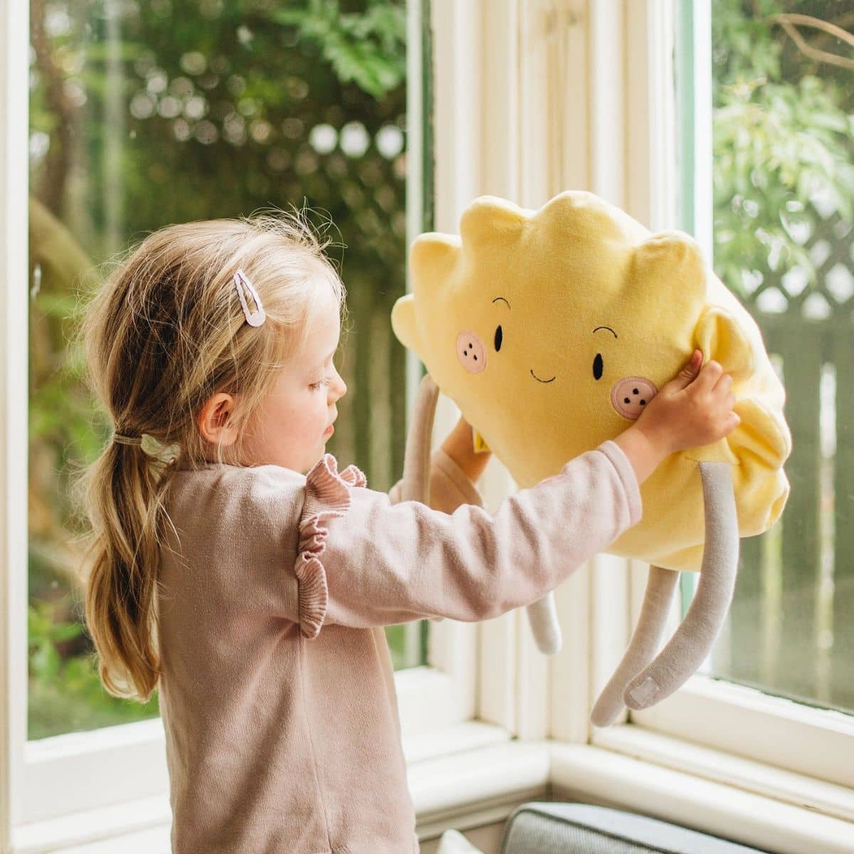 The Kiss Co. Plush Toy - Big Cuddle - Image 4
