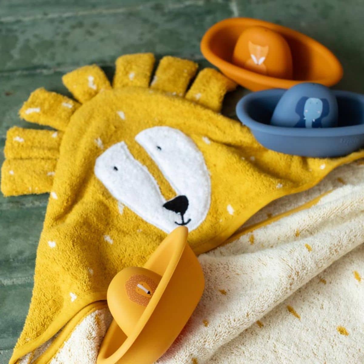 Trixie Organic Hooded Towel - Mr. Lion - Image 3