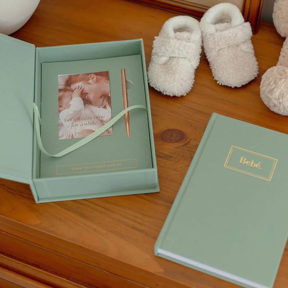Truly Amor Bebé Baby Book With Keepsake Box And Pen - Deep Sage - Image 8