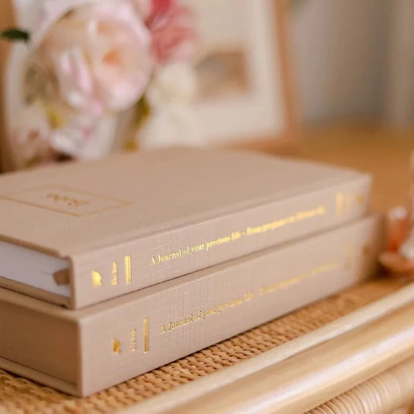 Truly Amor Bebé Baby Book With Keepsake Box And Pen - Mocha - Image 6