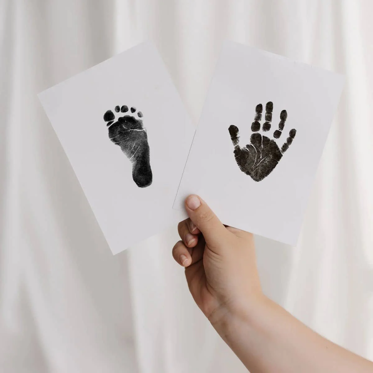 Truly Amor Ink-Free Baby Hand and Footprint Set - Image 11