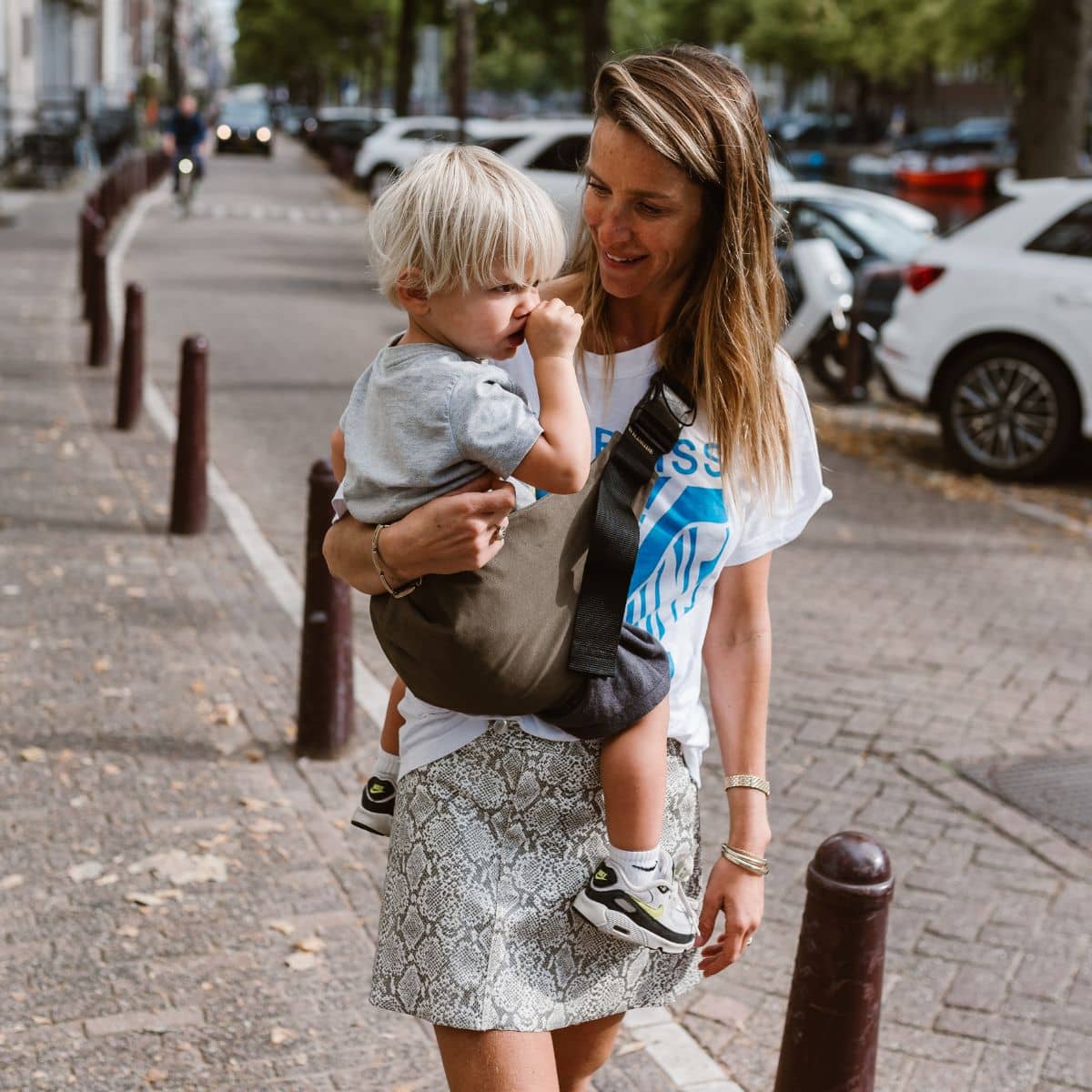 Wildride Toddler Hip Carrier - Coffee - Image 8
