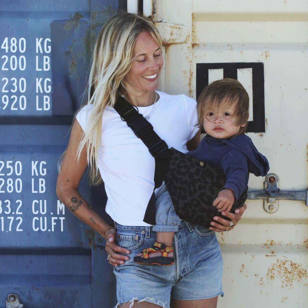 Wildride Toddler Hip Carrier - Grey Leopard - Image 2